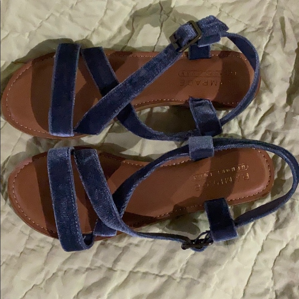 Blue velvet-strapped sandals